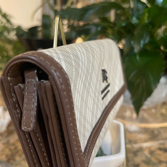 BURBERRY BLUE LABEL. Like New condition. EUC - Picture 7 of 9